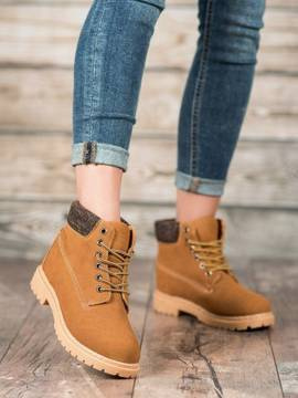 Camelowe traperki ze skóry